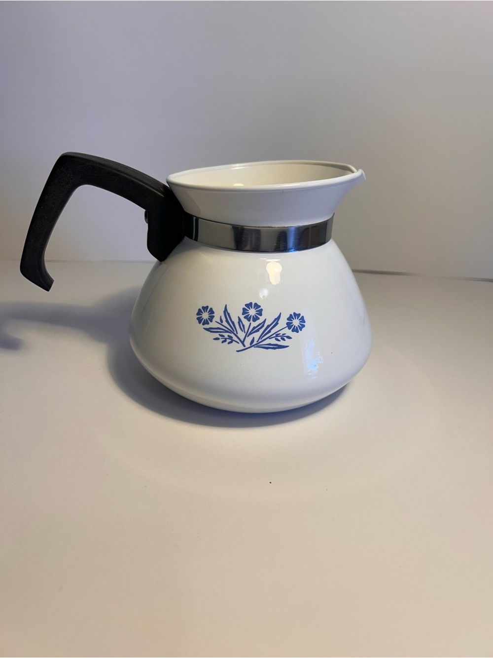 Vintage Corning Ware Blue Cornflower 6 Cup Tea Pot with Metal Lid - Picture 12 of 12